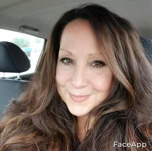 Meet your Posher, Leslie